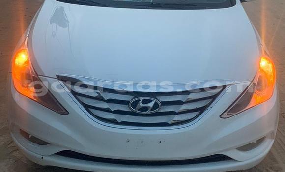 Dieundeu Imported Hyundai Sonata White Auto in Dakar in Dakar Dieundeu Imported Hyundai Sonata White Auto in Dakar in Dakar