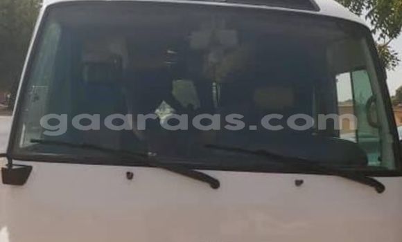 Buy Used Toyota Coaster White Car in Dakar in Dakar