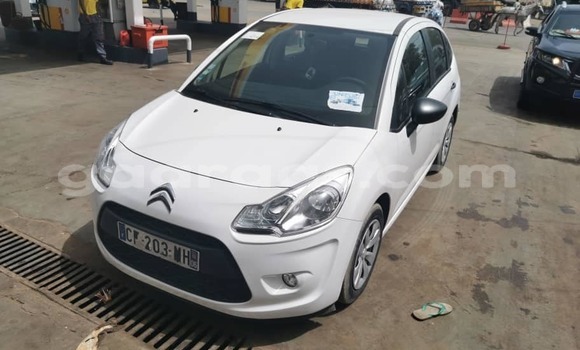 Acheter Occasion Voiture Citroen C3 Blanc à Dakar, Dakar Acheter Occasion Voiture Citroen C3 Blanc à Dakar, Dakar