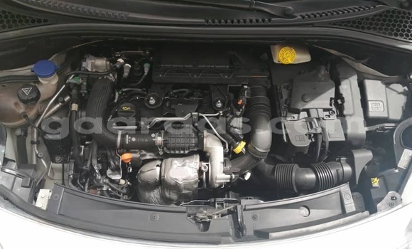 Acheter Occasion Voiture Citroen C3 Blanc à Dakar, Dakar Acheter Occasion Voiture Citroen C3 Blanc à Dakar, Dakar