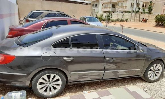 Buy Used Volkswagen Passat Black Car in Dakar in Dakar