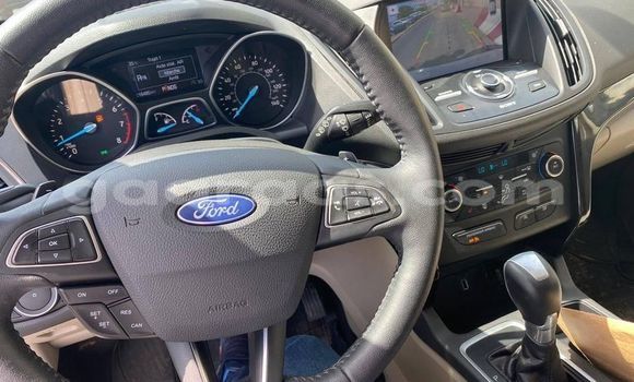 Acheter Occasion Voiture Ford Escape Blanc à Dakar, Dakar Acheter Occasion Voiture Ford Escape Blanc à Dakar, Dakar