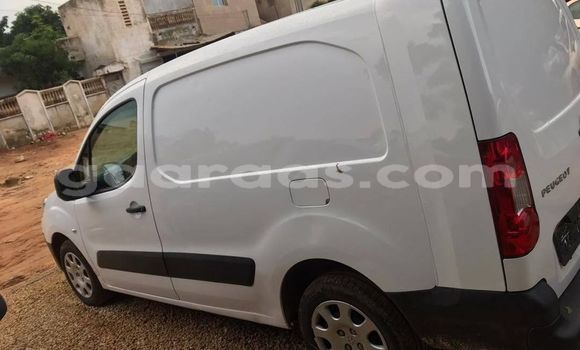 Buy Used Peugeot Partner White Car in Dakar in Dakar Buy Used Peugeot Partner White Car in Dakar in Dakar