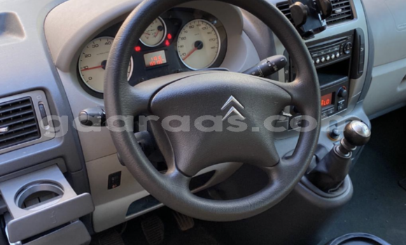 Buy Used Citroen Jumpy White Car in Dakar in Dakar Buy Used Citroen Jumpy White Car in Dakar in Dakar