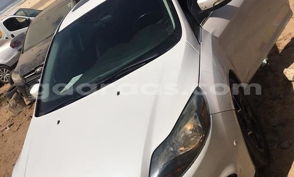 Acheter Occasion Voiture Ford Focus Blanc à Dakar, Dakar Acheter Occasion Voiture Ford Focus Blanc à Dakar, Dakar