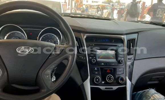 Acheter Occasion Voiture Hyundai Sonata Blanc à Dakar, Dakar Acheter Occasion Voiture Hyundai Sonata Blanc à Dakar, Dakar