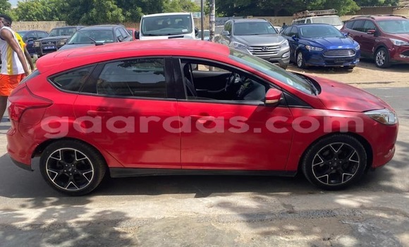 Acheter Occasion Voiture Ford Focus Rouge à Dakar, Dakar Acheter Occasion Voiture Ford Focus Rouge à Dakar, Dakar