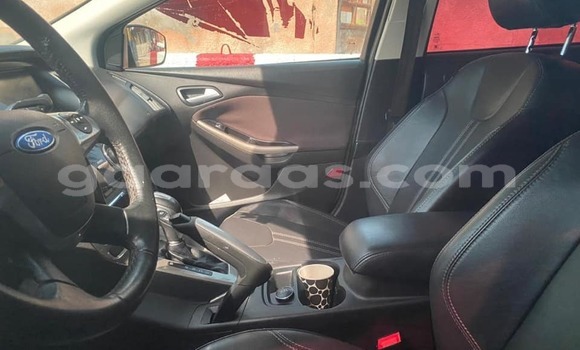 Acheter Occasion Voiture Ford Focus Blanc à Dakar, Dakar Acheter Occasion Voiture Ford Focus Blanc à Dakar, Dakar
