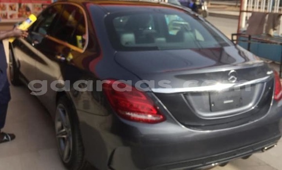 Acheter Occasion Voiture Mercedes‒Benz C–Class Noir à Dakar, Dakar Acheter Occasion Voiture Mercedes‒Benz C–Class Noir à Dakar, Dakar