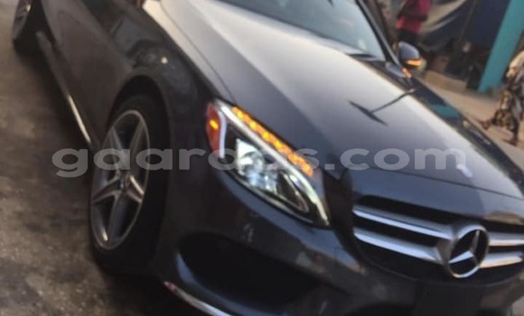 Acheter Occasion Voiture Mercedes‒Benz C–Class Noir à Dakar, Dakar Acheter Occasion Voiture Mercedes‒Benz C–Class Noir à Dakar, Dakar