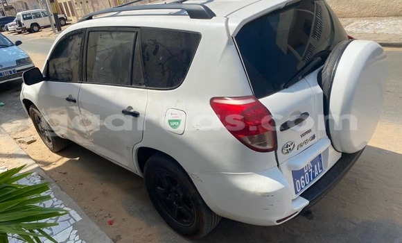 Acheter Occasion Voiture Toyota RAV4 Blanc à Dakar, Dakar Acheter Occasion Voiture Toyota RAV4 Blanc à Dakar, Dakar