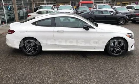 Acheter Occasion Voiture Mercedes‒Benz C–Class Blanc à Dakar, Dakar Acheter Occasion Voiture Mercedes‒Benz C–Class Blanc à Dakar, Dakar