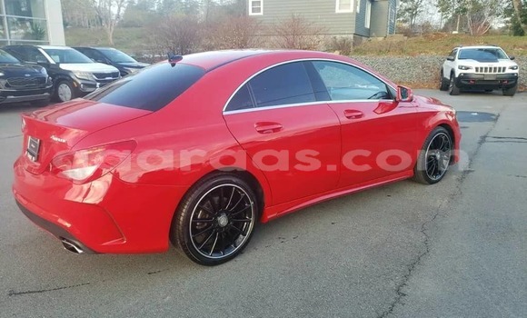 Acheter Occasion Voiture Mercedes‒Benz CLA-klasse Rouge à Dakar, Dakar Acheter Occasion Voiture Mercedes‒Benz CLA-klasse Rouge à Dakar, Dakar