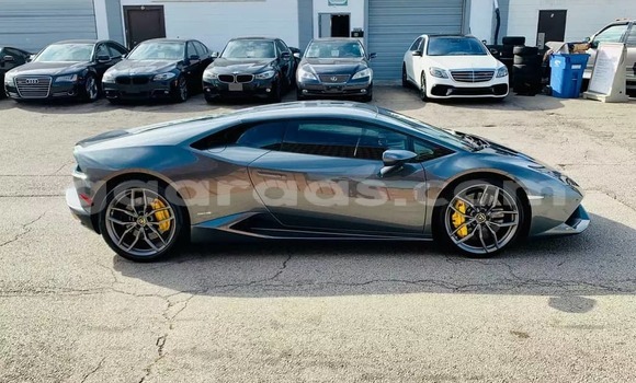 Dieundeu Occasion Lamborghini Huracán Silver Auto in Dakar in Dakar Dieundeu Occasion Lamborghini Huracán Silver Auto in Dakar in Dakar