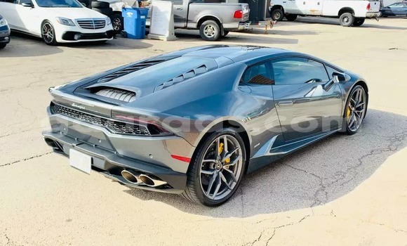 Dieundeu Occasion Lamborghini Huracán Silver Auto in Dakar in Dakar Dieundeu Occasion Lamborghini Huracán Silver Auto in Dakar in Dakar