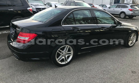 Acheter Occasion Voiture Mercedes‒Benz C–Class Noir à Dakar, Dakar Acheter Occasion Voiture Mercedes‒Benz C–Class Noir à Dakar, Dakar