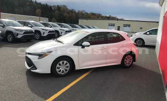 Acheter Occasion Voiture Toyota Corolla Blanc à Dakar, Dakar Acheter Occasion Voiture Toyota Corolla Blanc à Dakar, Dakar