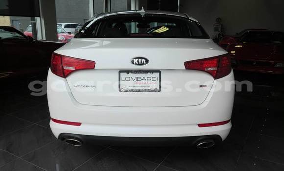 Acheter Occasion Voiture Kia Optima Blanc à Dakar, Dakar Acheter Occasion Voiture Kia Optima Blanc à Dakar, Dakar