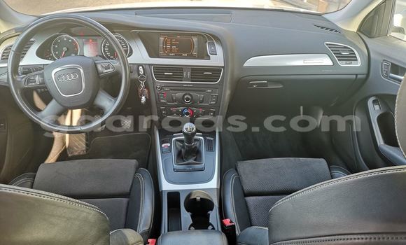 Acheter Occasion Voiture Audi A4 Blanc à Dakar, Dakar Acheter Occasion Voiture Audi A4 Blanc à Dakar, Dakar