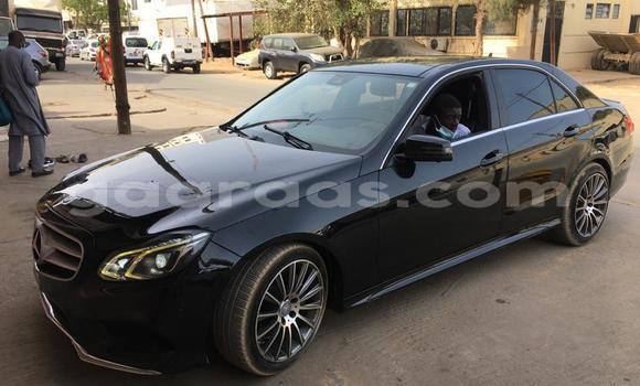 Acheter Occasion Voiture Mercedes‒Benz E–Class Noir à Dakar, Dakar Acheter Occasion Voiture Mercedes‒Benz E–Class Noir à Dakar, Dakar