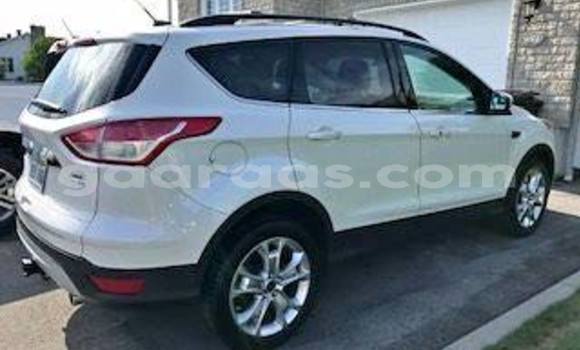Acheter Occasion Voiture Ford Escape Blanc à Dakar, Dakar Acheter Occasion Voiture Ford Escape Blanc à Dakar, Dakar