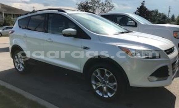 Acheter Occasion Voiture Ford Escape Blanc à Dakar, Dakar Acheter Occasion Voiture Ford Escape Blanc à Dakar, Dakar