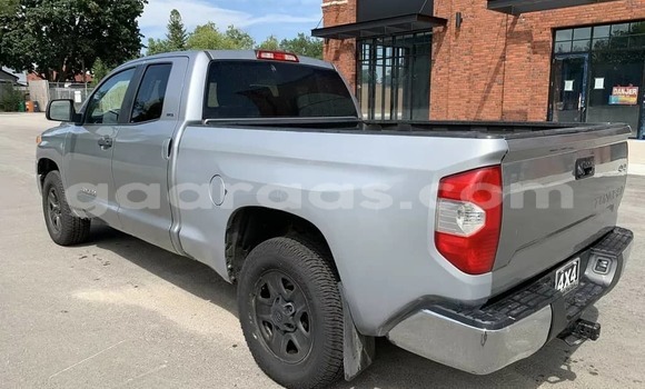 Acheter Occasion Voiture Toyota Tundra Gris à Dakar, Dakar Acheter Occasion Voiture Toyota Tundra Gris à Dakar, Dakar