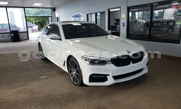 Acheter Occasion Voiture BMW 5er Blanc à Dakar, Dakar Acheter Occasion Voiture BMW 5er Blanc à Dakar, Dakar