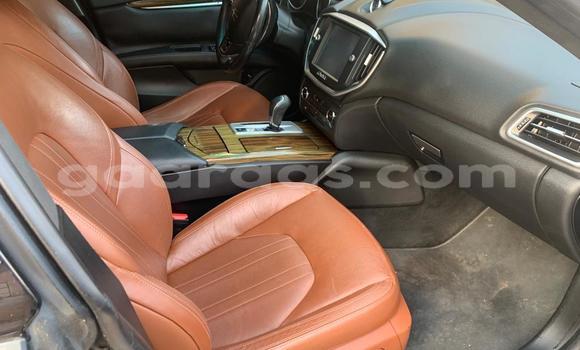 Acheter Import Voiture Maserati Ghibli Noir à Dakar, Dakar Acheter Import Voiture Maserati Ghibli Noir à Dakar, Dakar