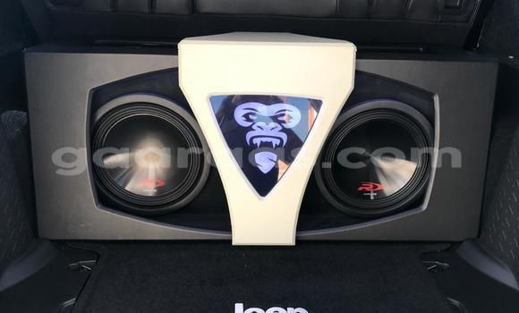 Acheter Occasion Voiture Jeep Commander Noir à Dakar, Dakar Acheter Occasion Voiture Jeep Commander Noir à Dakar, Dakar