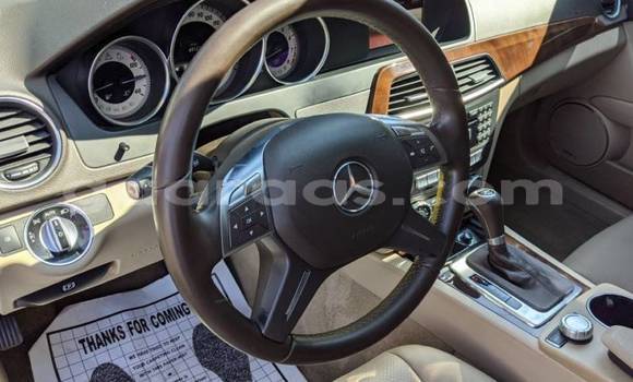 Acheter Occasion Voiture Mercedes‒Benz C–Class Blanc à Thiès, Région de Thiès Acheter Occasion Voiture Mercedes‒Benz C–Class Blanc à Thiès, Région de Thiès