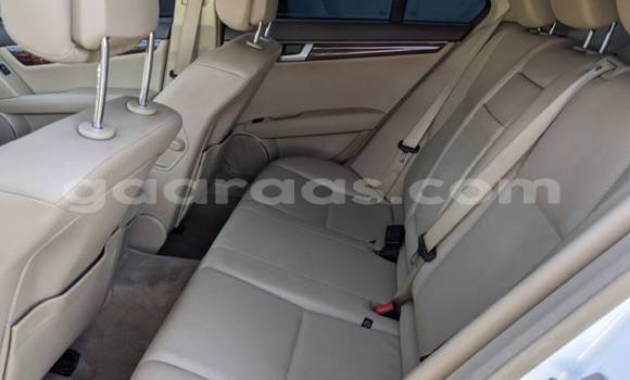 Acheter Occasion Voiture Mercedes‒Benz C–Class Blanc à Thiès, Région de Thiès Acheter Occasion Voiture Mercedes‒Benz C–Class Blanc à Thiès, Région de Thiès