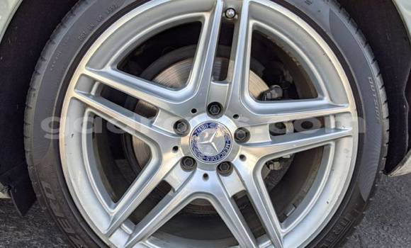 Acheter Occasion Voiture Mercedes‒Benz C–Class Blanc à Thiès, Région de Thiès Acheter Occasion Voiture Mercedes‒Benz C–Class Blanc à Thiès, Région de Thiès