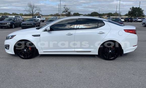 Acheter Occasion Voiture Kia Optima Blanc à Dakar, Dakar Acheter Occasion Voiture Kia Optima Blanc à Dakar, Dakar