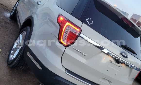 Buy Import Ford Explorer White Car in Dakar in Dakar Buy Import Ford Explorer White Car in Dakar in Dakar