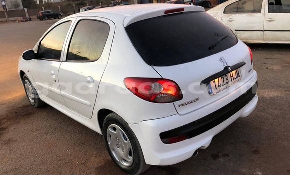 Acheter Occasion Voiture Peugeot 206 Blanc à Dakar, Dakar Acheter Occasion Voiture Peugeot 206 Blanc à Dakar, Dakar