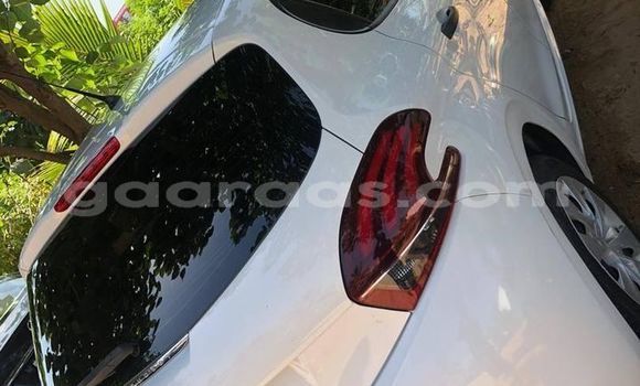 Acheter Occasion Voiture Peugeot 208 Blanc à Dakar, Dakar Acheter Occasion Voiture Peugeot 208 Blanc à Dakar, Dakar