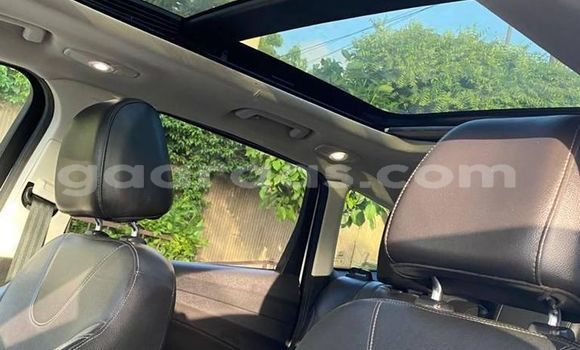 Acheter Occasion Voiture Ford Escape Blanc à Dakar, Dakar Acheter Occasion Voiture Ford Escape Blanc à Dakar, Dakar