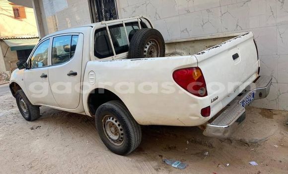 Acheter Occasion Voiture Mitsubishi L200 Blanc à Dakar, Dakar Acheter Occasion Voiture Mitsubishi L200 Blanc à Dakar, Dakar