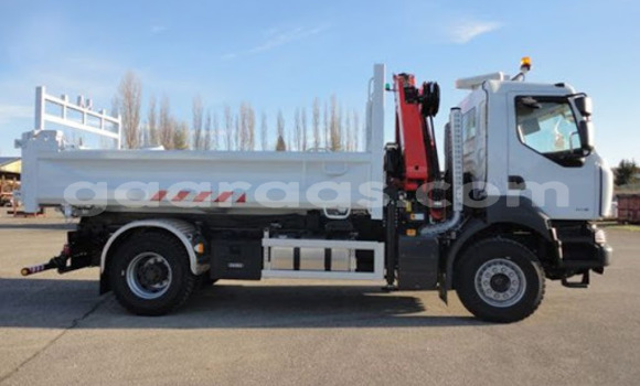 Dieundeu Occasion Renault 10 White Auto in Dakar in Dakar Dieundeu Occasion Renault 10 White Auto in Dakar in Dakar