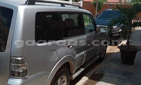 Buy Used Mitsubishi Pajero Silver Car in Dakar in Dakar Buy Used Mitsubishi Pajero Silver Car in Dakar in Dakar