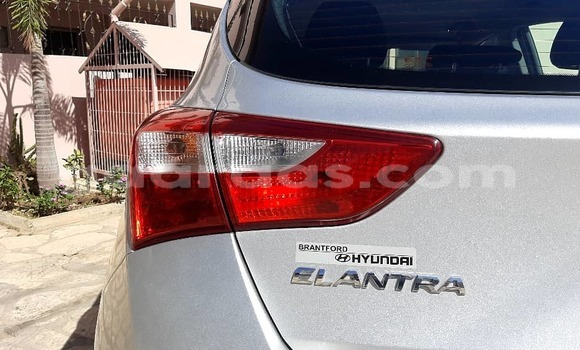 Dieundeu Beess Hyundai Elantra Beige Auto in Dakar in Dakar Dieundeu Beess Hyundai Elantra Beige Auto in Dakar in Dakar