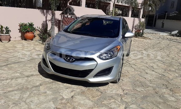 Dieundeu Beess Hyundai Elantra Beige Auto in Dakar in Dakar Dieundeu Beess Hyundai Elantra Beige Auto in Dakar in Dakar