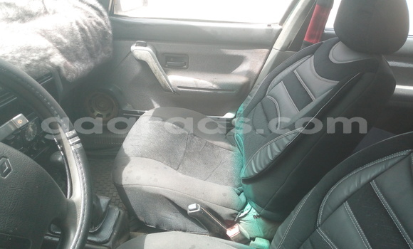 Acheter Occasion Voiture Renault 19 Vert à Dakar, Dakar Acheter Occasion Voiture Renault 19 Vert à Dakar, Dakar