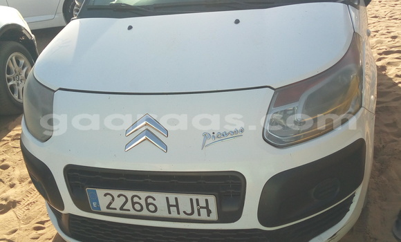 Acheter Neuf Voiture Citroen C4 Picasso Blanc à Dakar, Dakar Acheter Neuf Voiture Citroen C4 Picasso Blanc à Dakar, Dakar