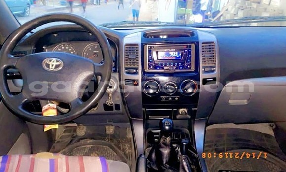 Acheter Occasion Voiture Toyota Land Cruiser Prado Gris à Bakel, Tambacounda Acheter Occasion Voiture Toyota Land Cruiser Prado Gris à Bakel, Tambacounda