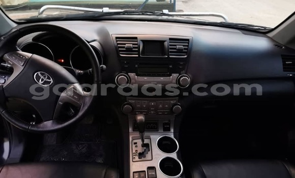 Acheter Occasion Voiture Toyota Highlander Noir à Bakel, Tambacounda Acheter Occasion Voiture Toyota Highlander Noir à Bakel, Tambacounda