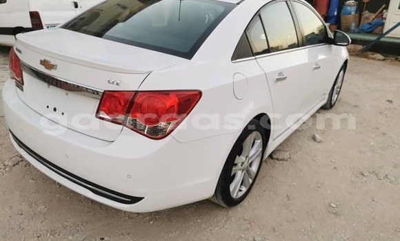 Acheter Occasion Voiture Chevrolet Cruze Blanc à Bakel, Tambacounda Acheter Occasion Voiture Chevrolet Cruze Blanc à Bakel, Tambacounda