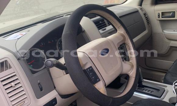 Buy Used Ford Escape Beige Car in Dakar in Dakar