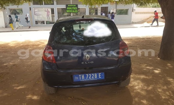 Buy Used Renault Clio Blue Car in Dakar in Dakar Buy Used Renault Clio Blue Car in Dakar in Dakar